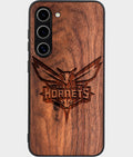 Best Wood Charlotte Hornets Samsung Galaxy S25 Case - Custom Engraved Cover - Aldergrove & Oak