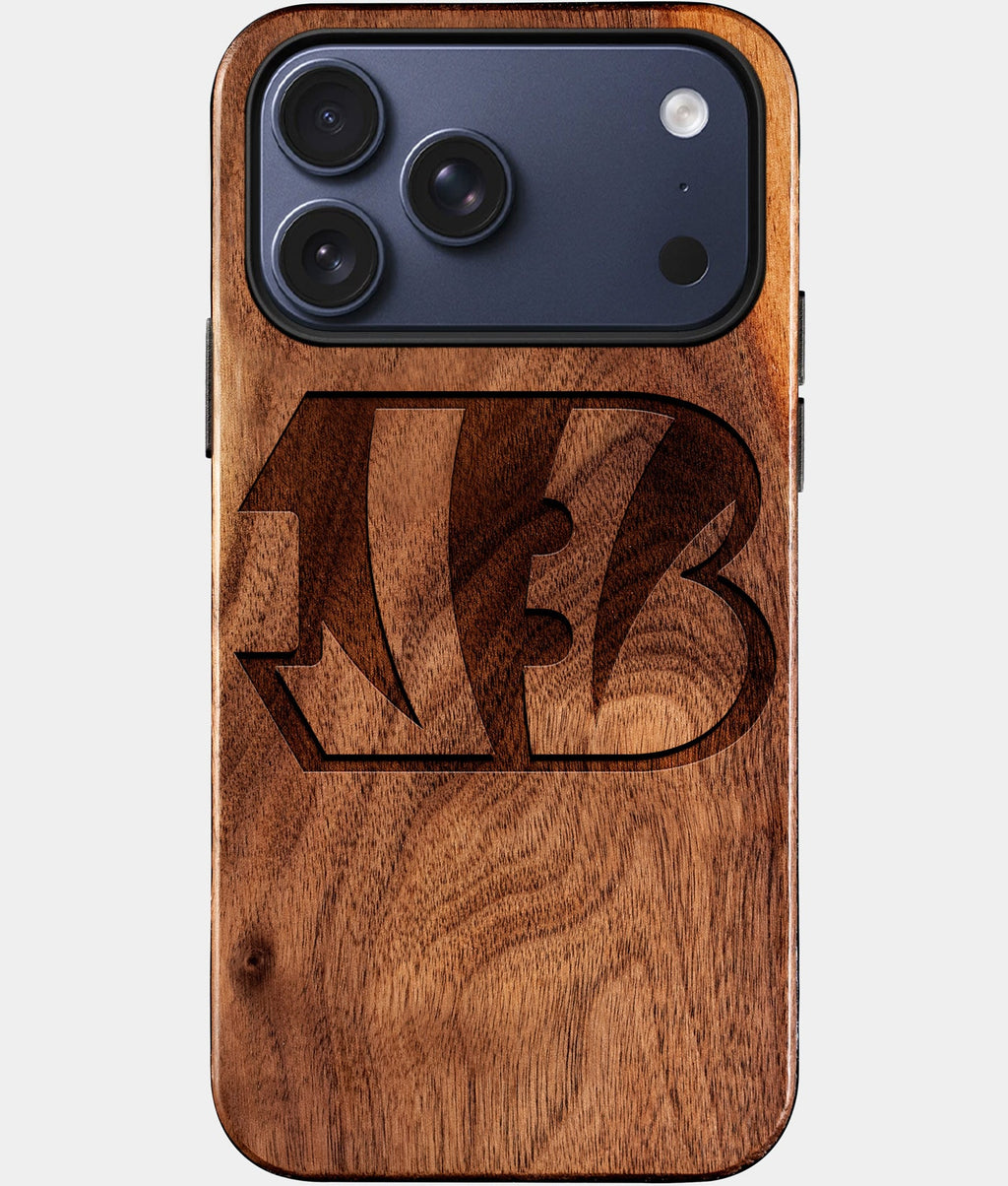 Custom Cincinnati Bengals iPhone 17/17 Pro/17 Pro Max/17 Air Case - Wood Bengals Cover - Eco-friendly Cincinnati Bengals iPhone 17 Case - Carved Wood Custom Cincinnati Bengals Gift For Him - Monogrammed Personalized iPhone 17 Cover By Aldergrove & Oak