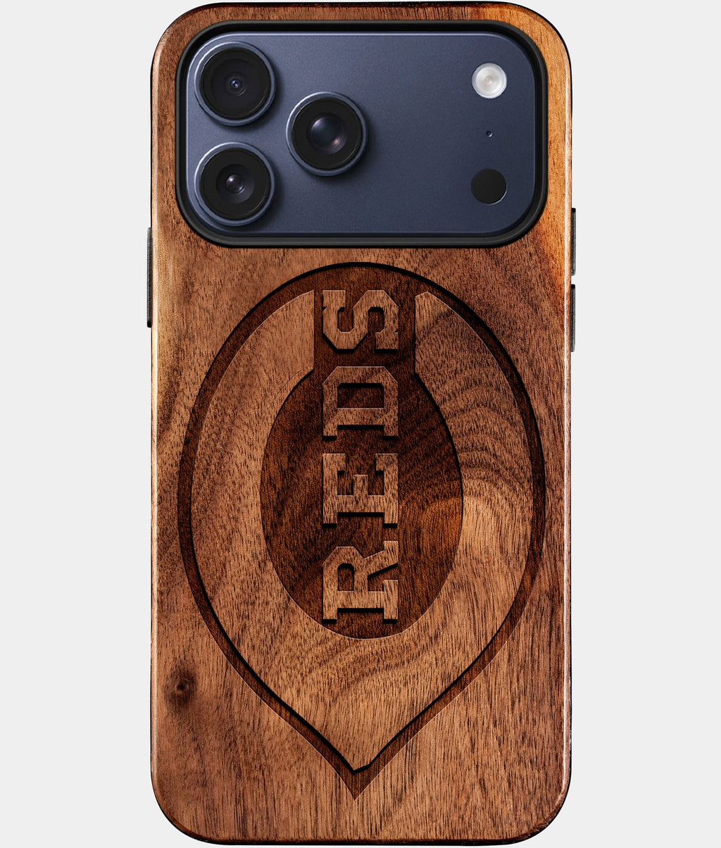 Custom Cincinnati Reds iPhone 17/17 Pro/17 Pro Max/17 Air Case - Wood Reds Cover - Eco-friendly Cincinnati Reds iPhone 17 Case - Carved Wood Custom Cincinnati Reds Gift For Him - Monogrammed Personalized iPhone 17 Cover By Aldergrove & Oak