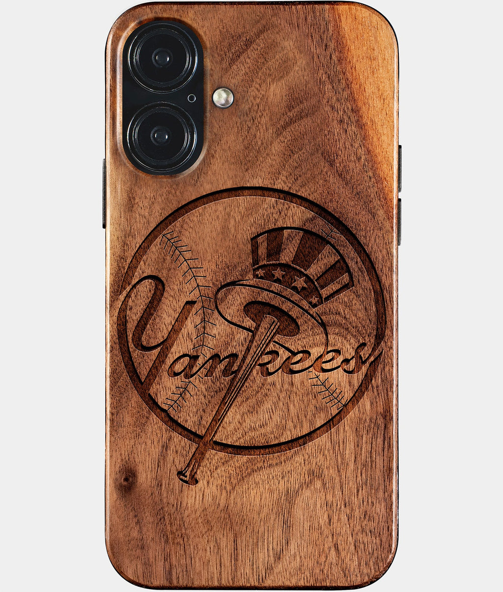 Eco-friendly New York Yankees iPhone 17 Case - Carved Wood Custom New York Yankees Gift For Him - Monogrammed Personalized iPhone 17 Cover By Aldergrove & Oak