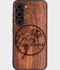 Best Wood New York Yankees Samsung Galaxy S25 Case - Custom Engraved Cover - Aldergrove & Oak