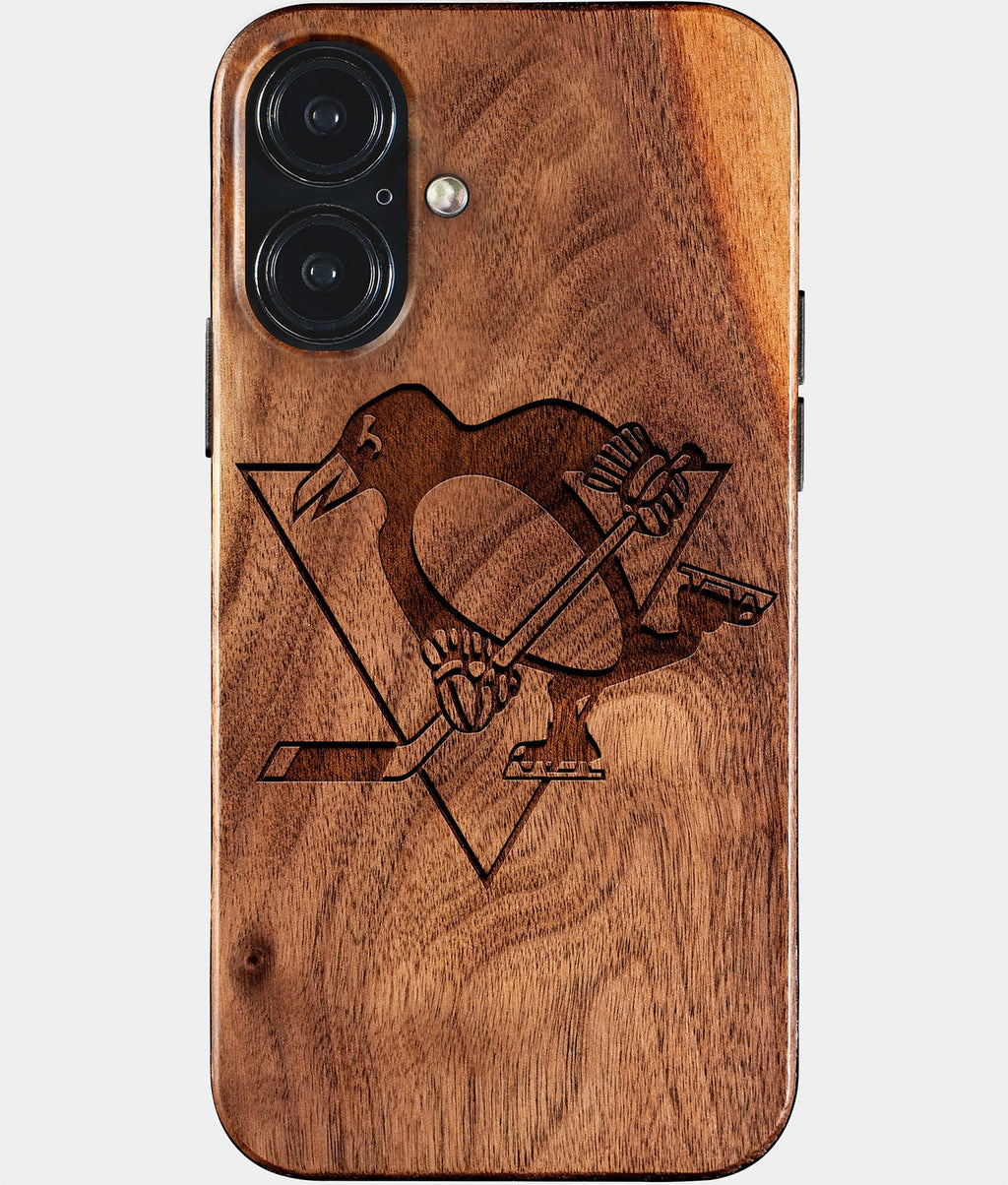 Eco-friendly Pittsburgh Penguins iPhone 17 Case - Carved Wood Custom Pittsburgh Penguins Gift For Him - Monogrammed Personalized iPhone 17 Cover By Aldergrove & Oak